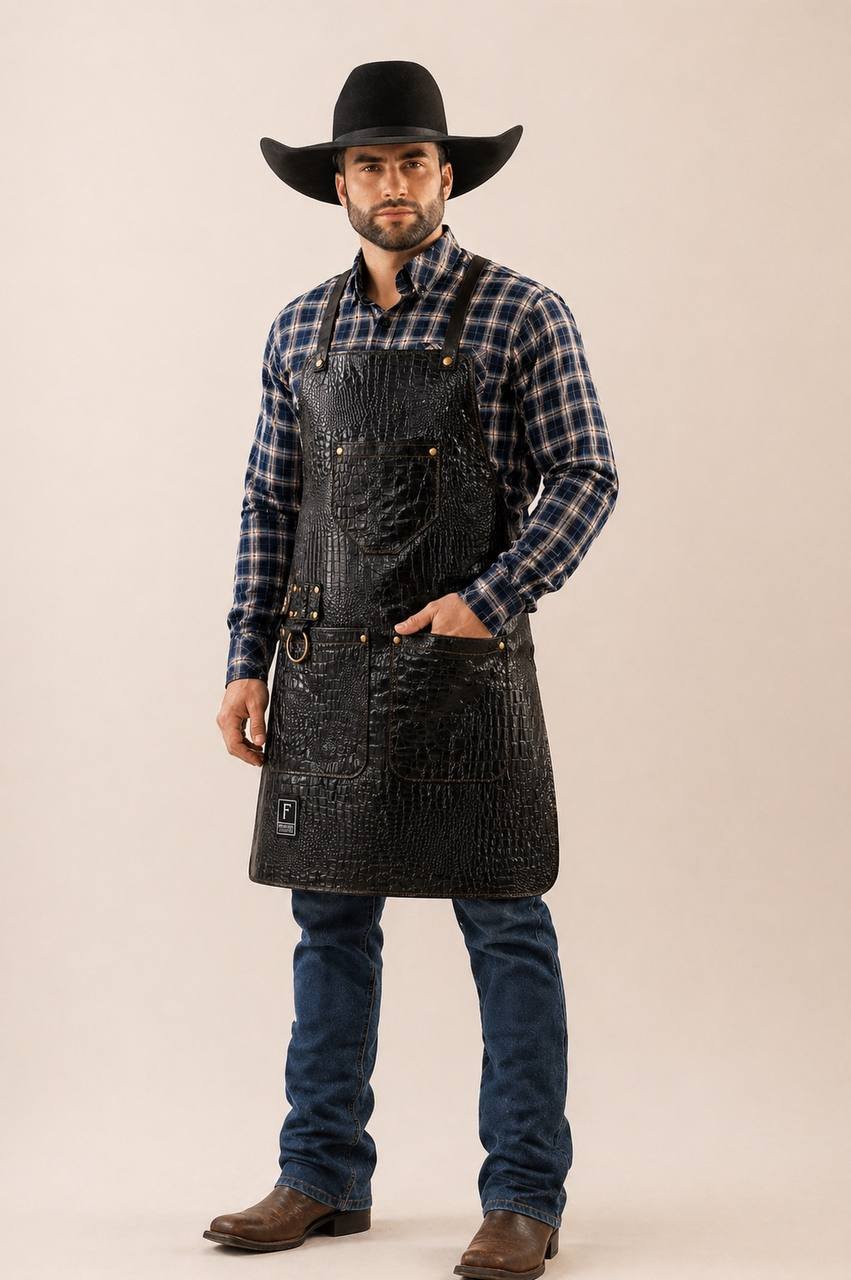 Delantal Peto de Cuero — Negro Grabado Cocodrilo